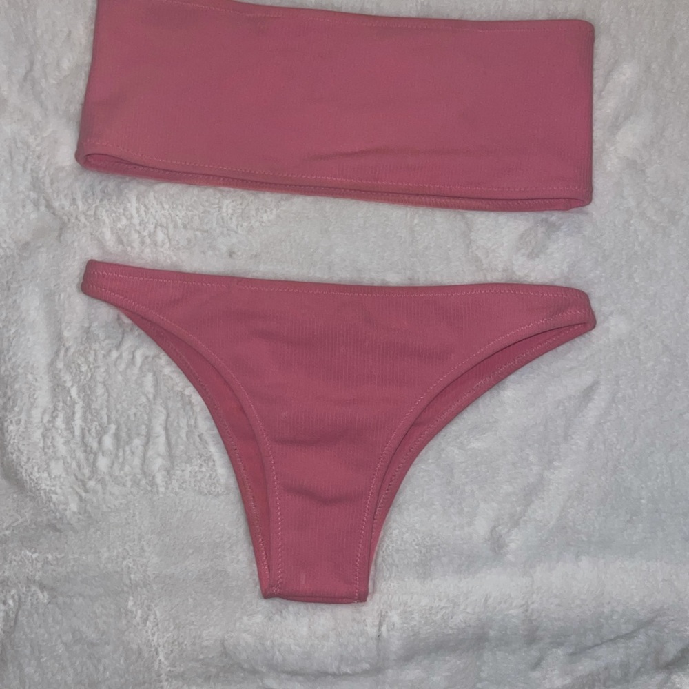 Pink Ribbed Strapless bikini - Picture 2 of 9
